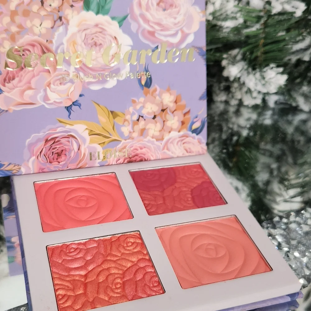 Blush pallette by Secret Garden - Picture 3 of 4